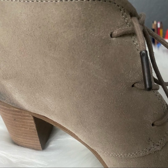 Toms Desert Taupe Lunata Burnished Suede Booties - Picture 9 of 16